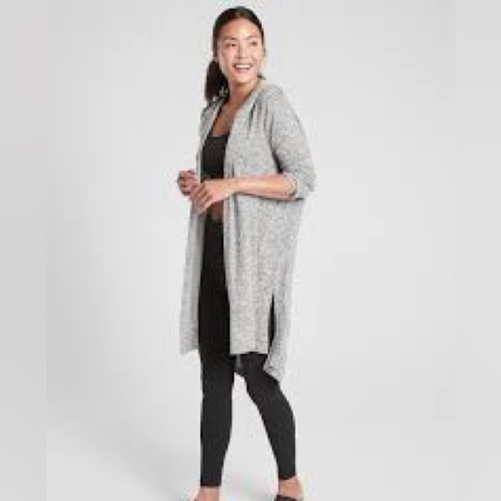 Athleta Harmony Wrap in Heather Gray small